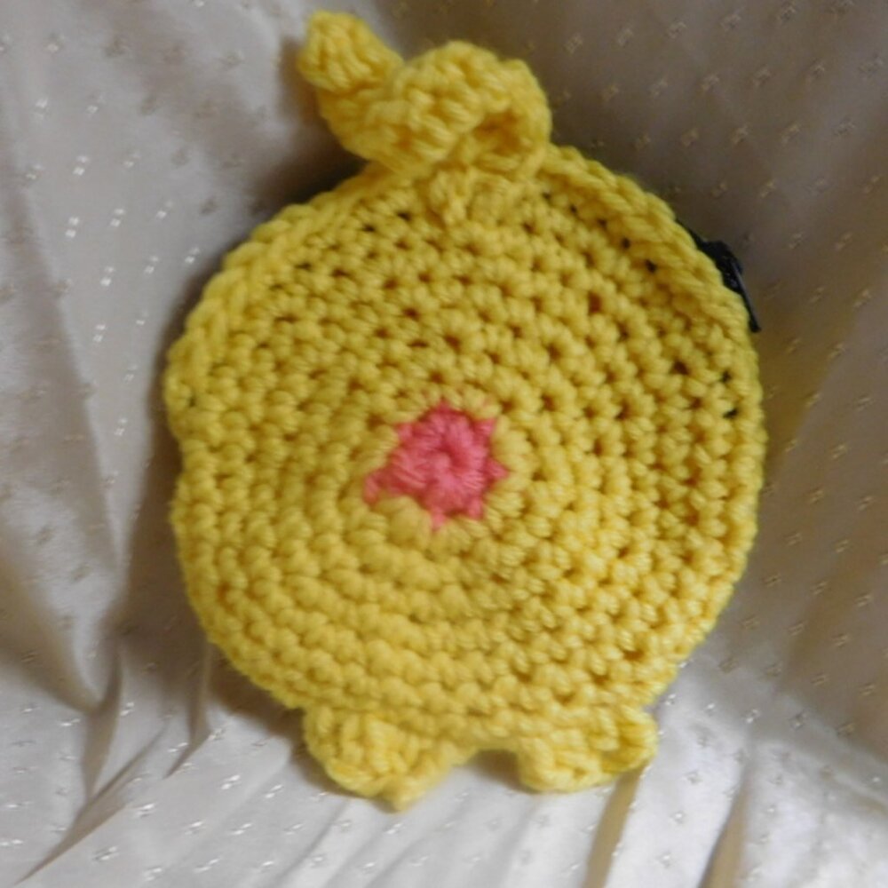 Yellow CAT'S BUTT change purse with zipper and keyring